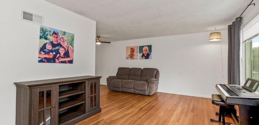 903 NE 67th Place, Gladstone, MO 64118