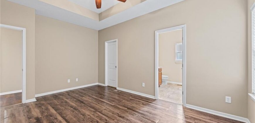 705 NW 111th Terrace, Kansas City, MO 64155