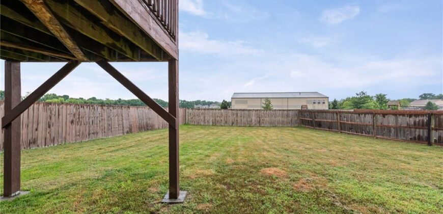 705 NW 111th Terrace, Kansas City, MO 64155