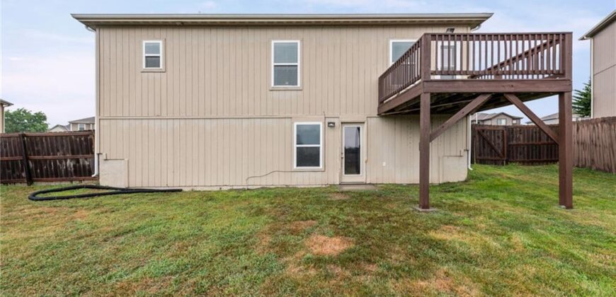 705 NW 111th Terrace, Kansas City, MO 64155