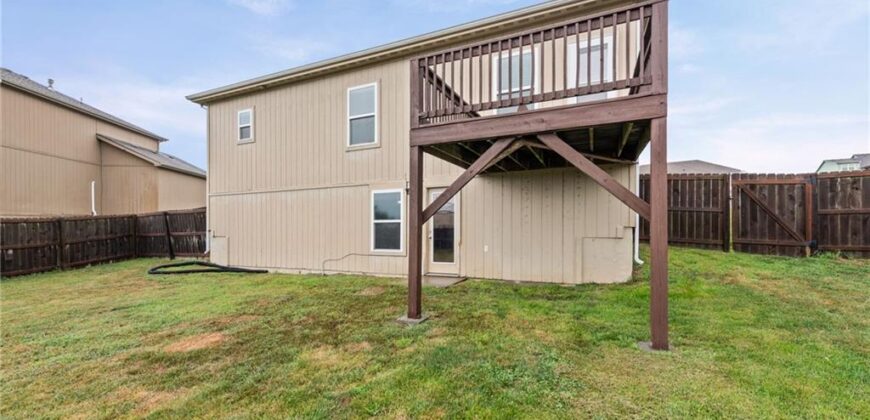 705 NW 111th Terrace, Kansas City, MO 64155
