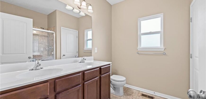 705 NW 111th Terrace, Kansas City, MO 64155
