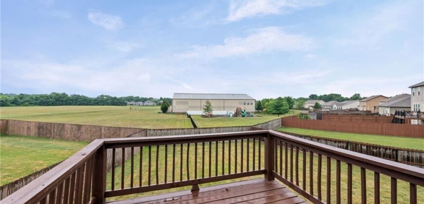 705 NW 111th Terrace, Kansas City, MO 64155