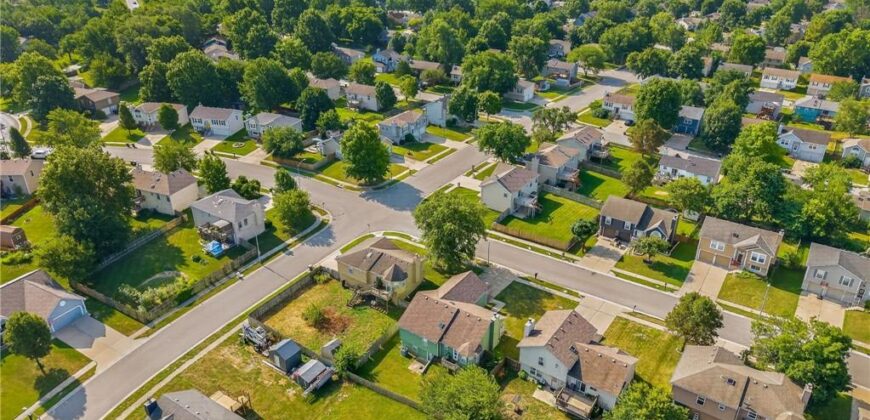 208 NW 112TH Terrace, Kansas City, MO 64155