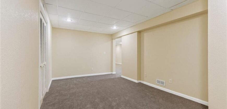 208 NW 112TH Terrace, Kansas City, MO 64155