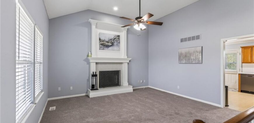 208 NW 112TH Terrace, Kansas City, MO 64155