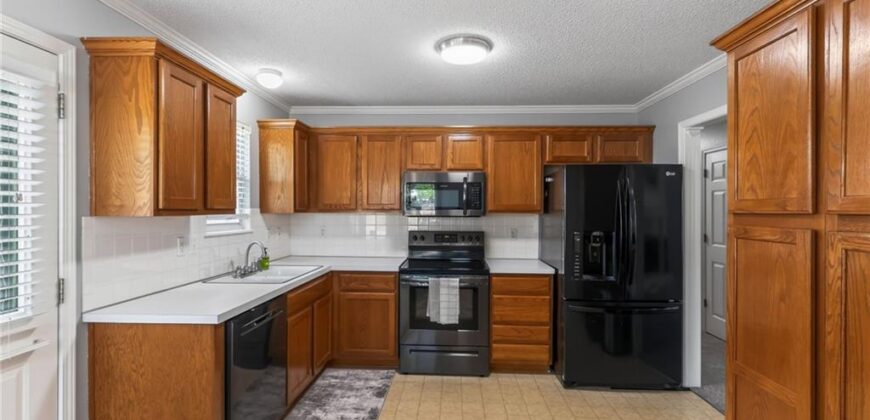 208 NW 112TH Terrace, Kansas City, MO 64155