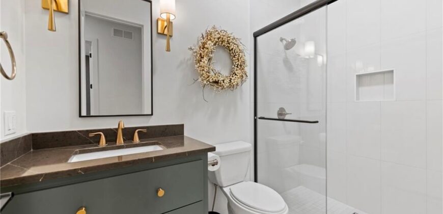 12560 NW Bittersweet Drive, Platte City, MO 64079