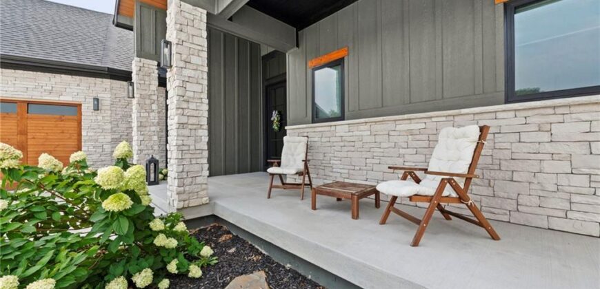 12560 NW Bittersweet Drive, Platte City, MO 64079