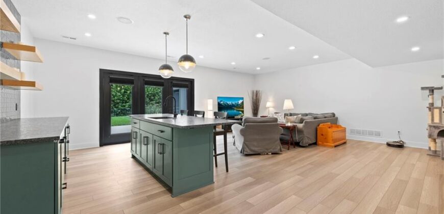 12560 NW Bittersweet Drive, Platte City, MO 64079