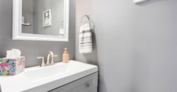 10904 N Manchester Avenue, Kansas City, MO 64157