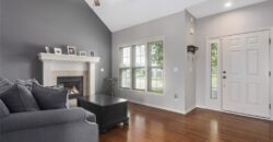 10904 N Manchester Avenue, Kansas City, MO 64157