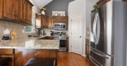 10904 N Manchester Avenue, Kansas City, MO 64157