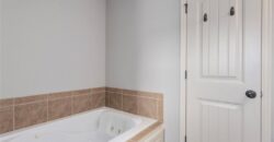10904 N Manchester Avenue, Kansas City, MO 64157