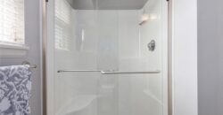 10904 N Manchester Avenue, Kansas City, MO 64157
