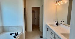 512 Skyview Lane, Liberty, MO 64068