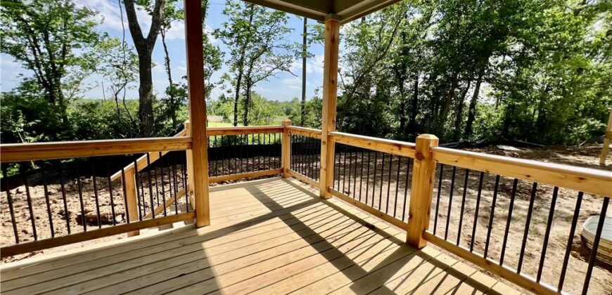 520 Skyview Lane, Liberty, MO 64068