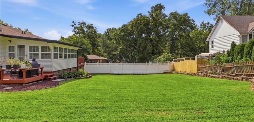 4744 NE 38th Street, Kansas City, MO 64117