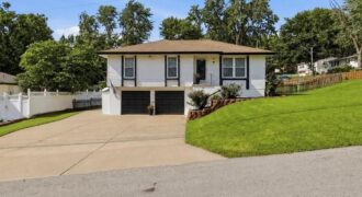 4744 NE 38th Street, Kansas City, MO 64117