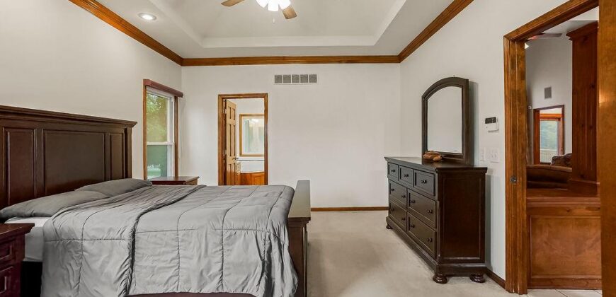 10500 NE 98th Street, Kansas City, MO 64157
