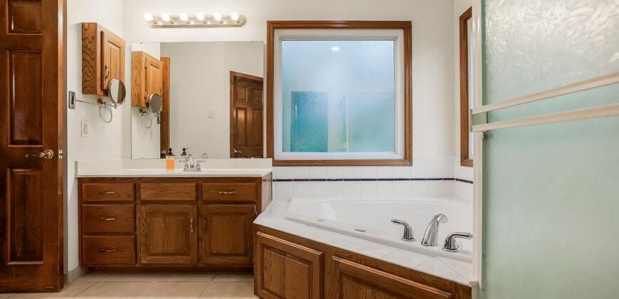 10500 NE 98th Street, Kansas City, MO 64157