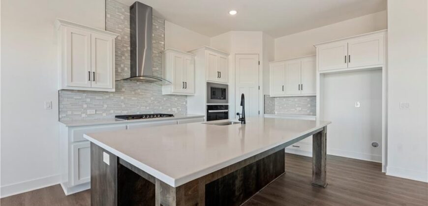 4913 NW 140th Street, Platte City, MO 64079