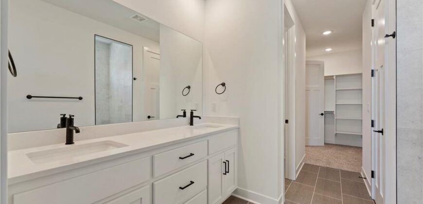 4913 NW 140th Street, Platte City, MO 64079