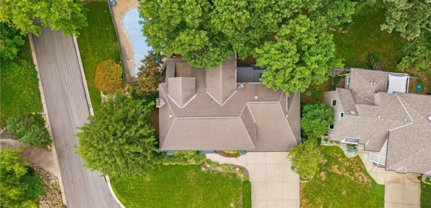 1340 Camelot Drive, Liberty, MO 64068