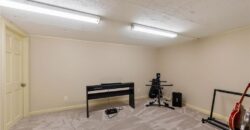 1340 Camelot Drive, Liberty, MO 64068