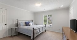 1340 Camelot Drive, Liberty, MO 64068