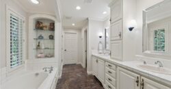 1340 Camelot Drive, Liberty, MO 64068