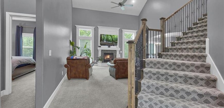 1208 N Silverleaf Court, Liberty, MO 64068