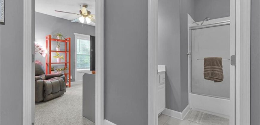1208 N Silverleaf Court, Liberty, MO 64068