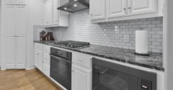 1208 N Silverleaf Court, Liberty, MO 64068