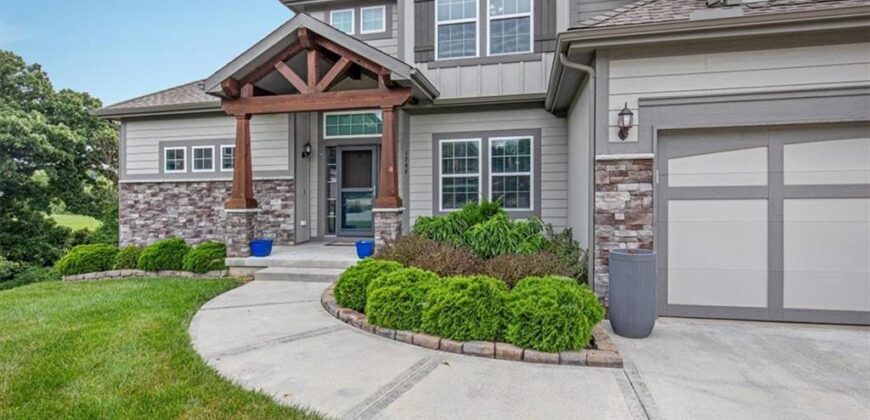 1208 N Silverleaf Court, Liberty, MO 64068