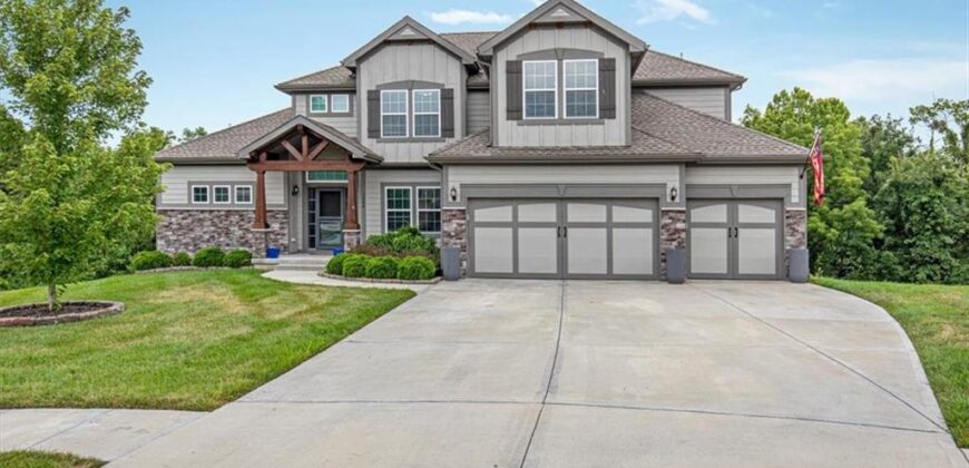 1208 N Silverleaf Court, Liberty, MO 64068