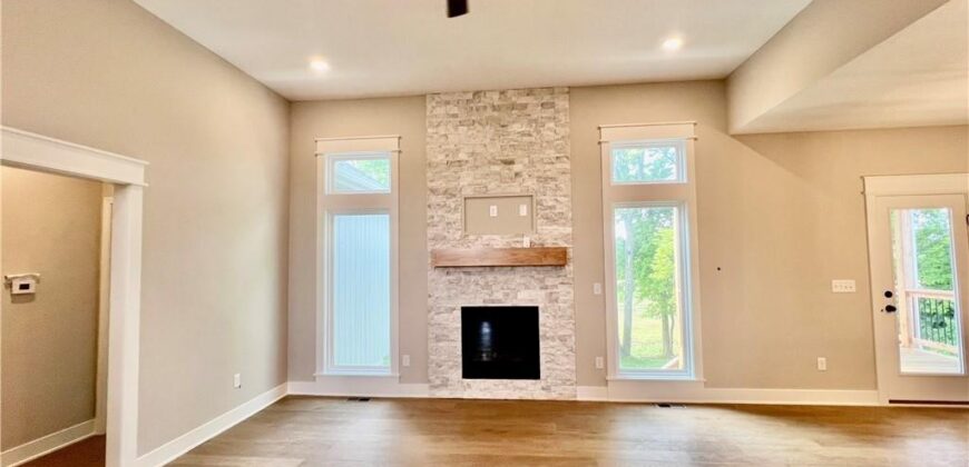 528 Skyview Lane, Liberty, MO 64068