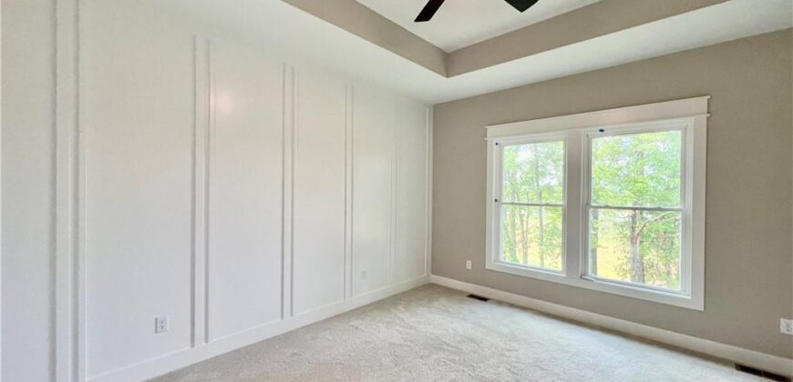 528 Skyview Lane, Liberty, MO 64068