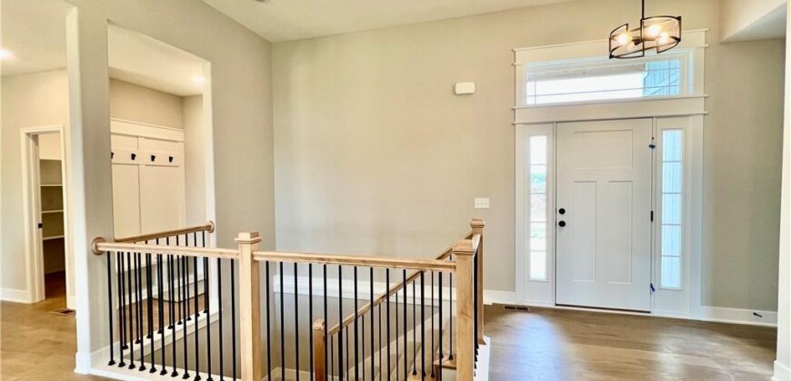 528 Skyview Lane, Liberty, MO 64068