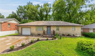 6617 NE 49th Terrace, Kansas City, MO 64119