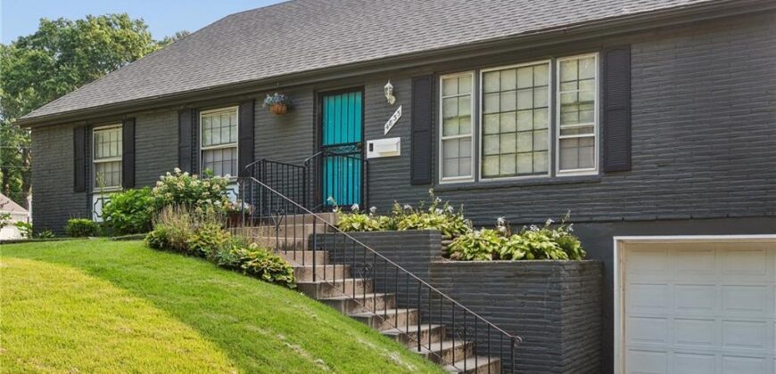 4835 NE Sherwood Drive, Kansas City, MO 64119
