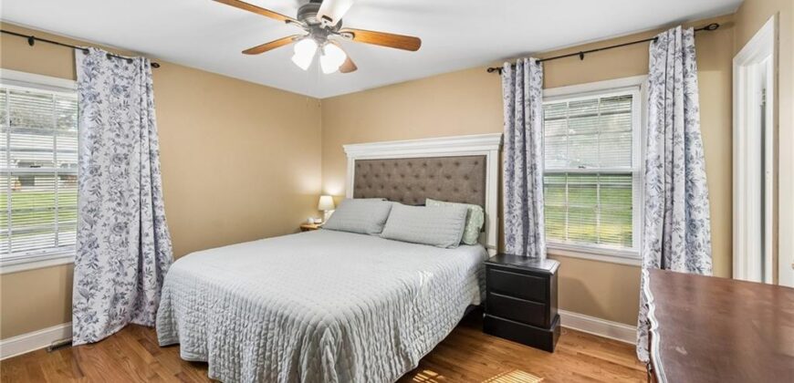 4835 NE Sherwood Drive, Kansas City, MO 64119