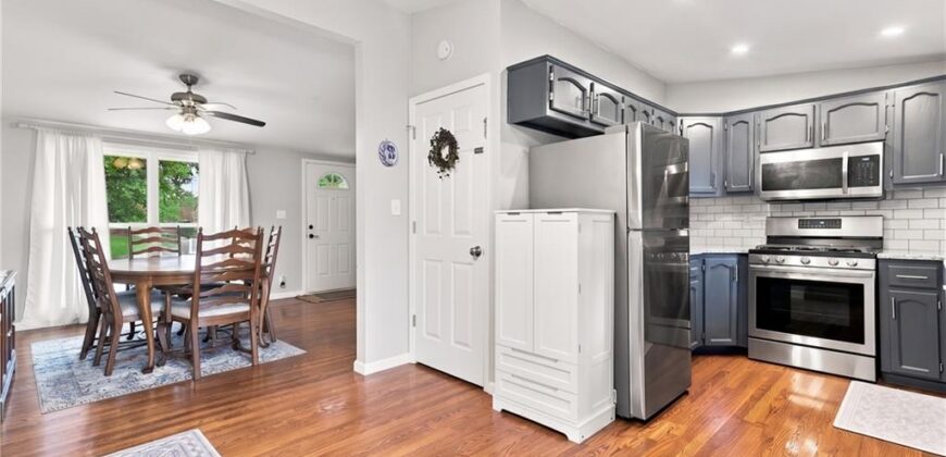1044 HIGHLAND Drive, Liberty, MO 64068