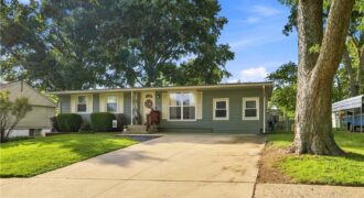 1044 HIGHLAND Drive, Liberty, MO 64068