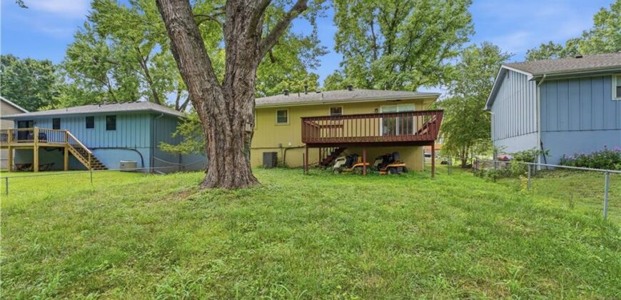 6493 Delta Avenue, Kansas City, MO 64151