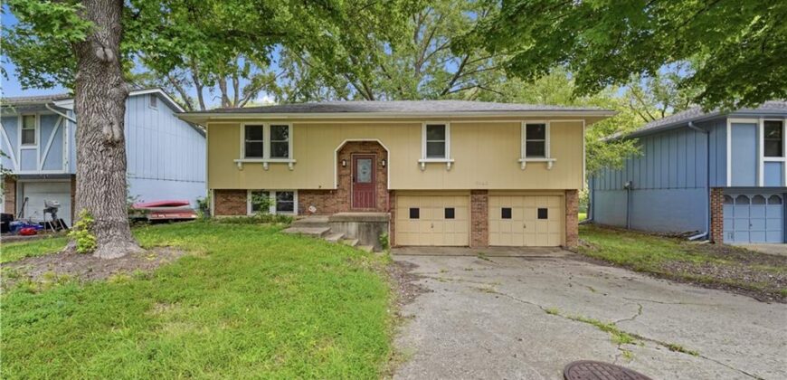 6493 Delta Avenue, Kansas City, MO 64151