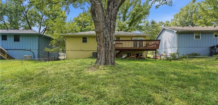 6493 Delta Avenue, Kansas City, MO 64151