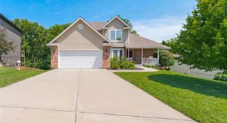 1517 DUNCAN Drive, Liberty, MO 64068