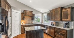 6388 NW Sioux Drive, Parkville, MO 64152