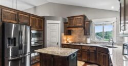 6388 NW Sioux Drive, Parkville, MO 64152